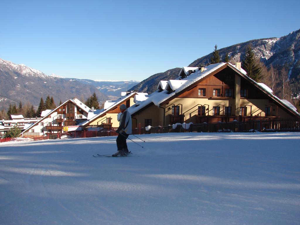 Nevesole Folgarida Resort Aparthotel Exteriör bild