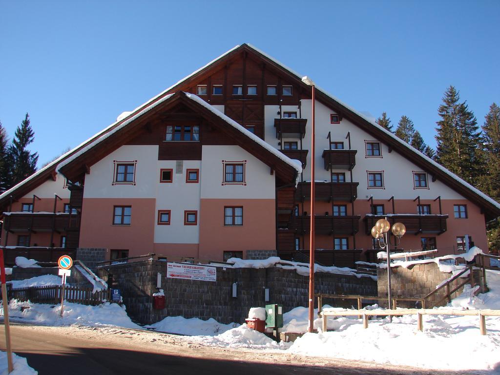 Nevesole Folgarida Resort Aparthotel Exteriör bild