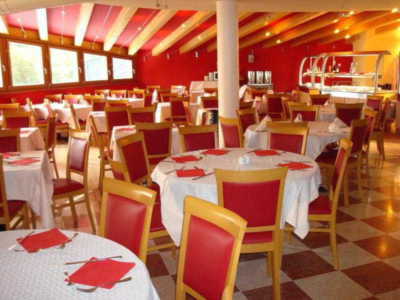 Nevesole Folgarida Resort Aparthotel Exteriör bild